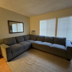 Gray Sectional Couch – Great Condition