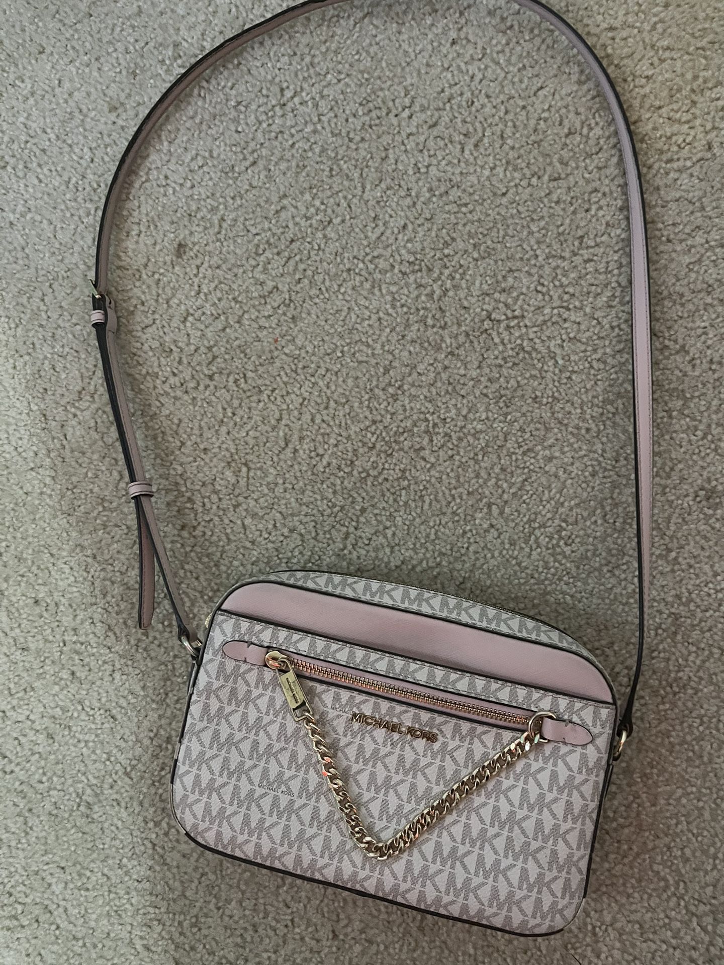 Jet Set Large Logo Crossbody Bag