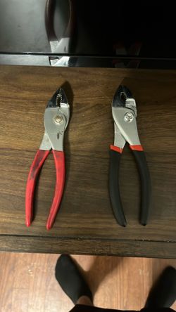 pliers