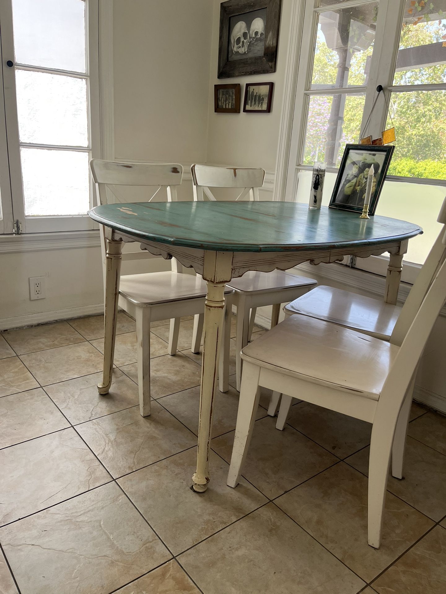 Rustic Kitchen Table And Chairs