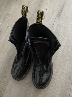 Doc Martens Woman Sz8 