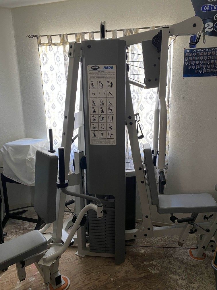 H500 HOIST MULTI GYM Machine