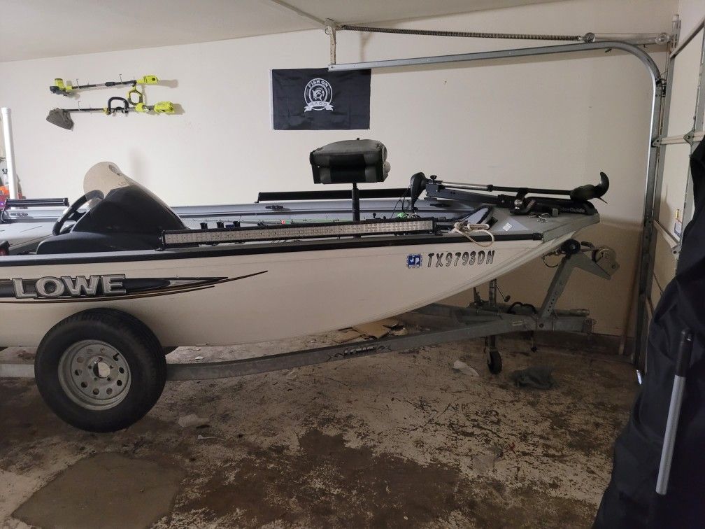 2015 Lowe Stinger 175 60 Mercury Motor Boat