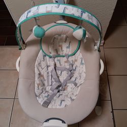 Columpio Con Mecedora Portatil Graco...Graco portable rocking chair swing