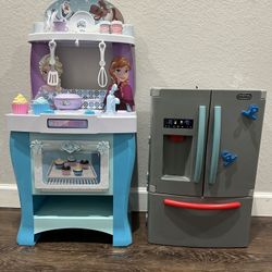 Kids Play Kitchen And Fridge 