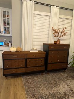 Bassett Mid Century Modern dresser set