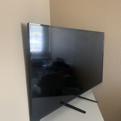 Vizio E500i-B1 " Smart LED TV – Excellent Condition – $100 