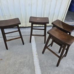 Stools / Seats 