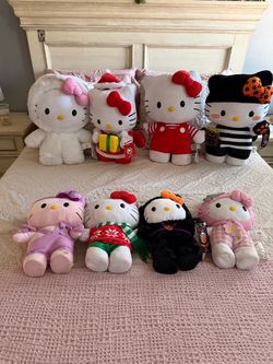 Hello Kitty Greeters and Animated Steppers