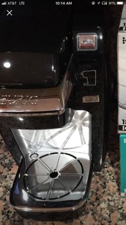 KEURIG coffee maker