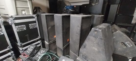 Jbl Mpro415 speakers 16 available
