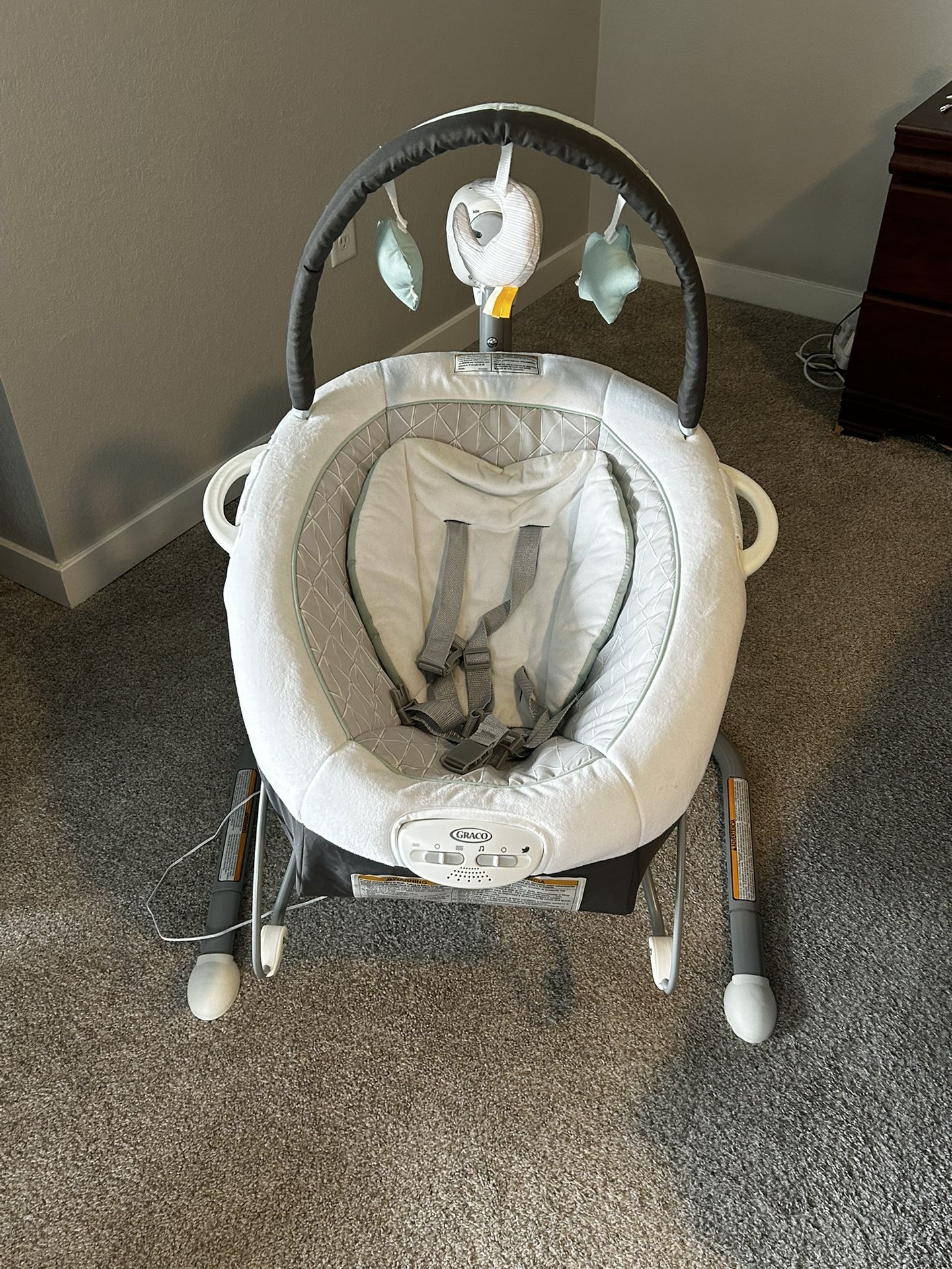 Graco Soothe N Sway LX Swing With Portable Bouncer