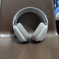 logi Zone Vibe 100 Headphones 