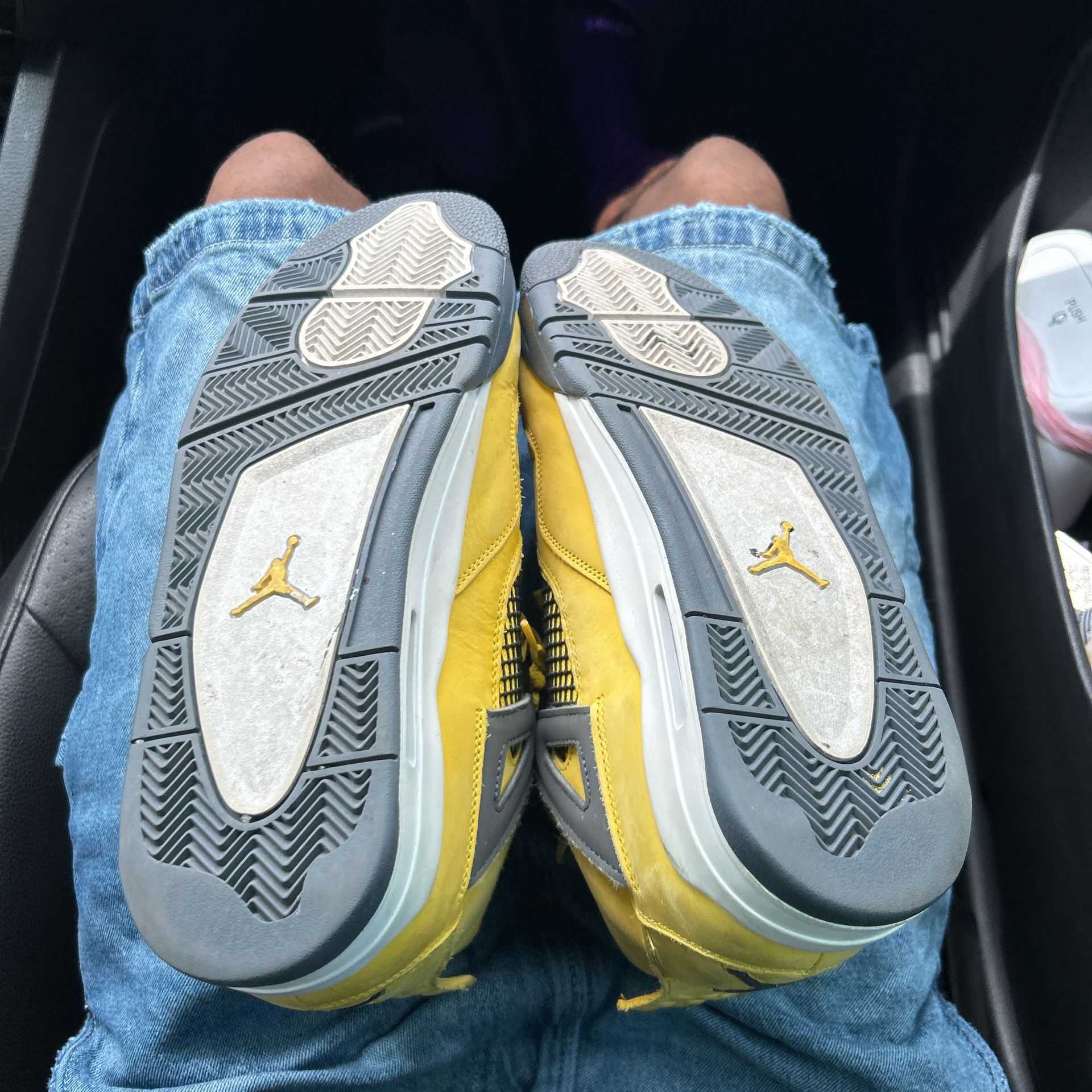Jordan 4s lighting