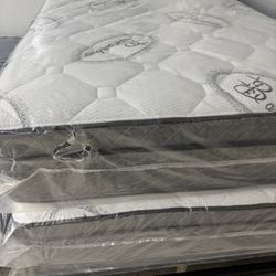 New Queen Pillow Top 