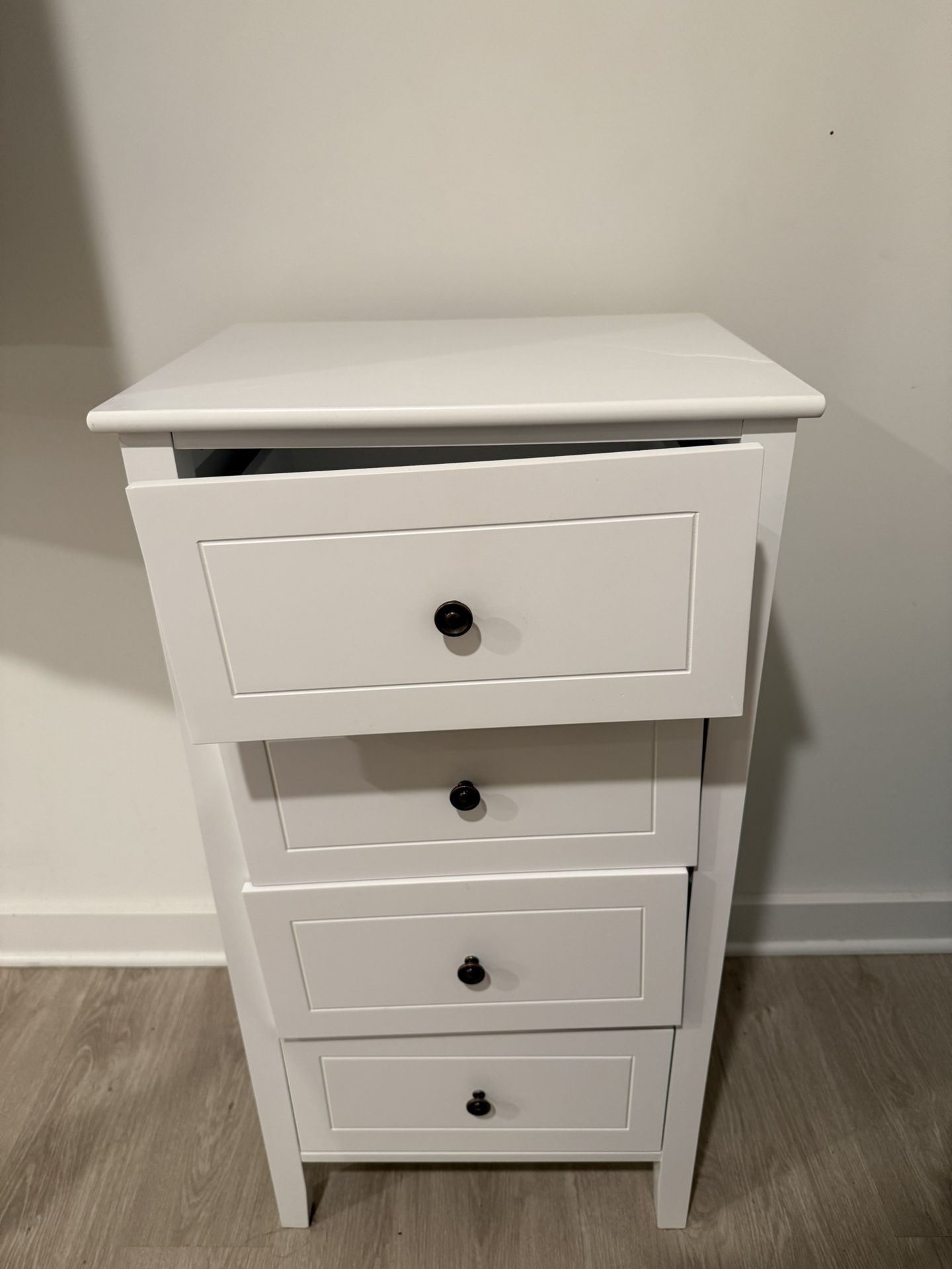 White 4-Drawer Storage Dresser / Nightstand