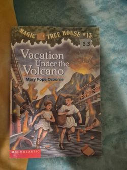 Magic Tree House #13 Vacation Under the Volcano