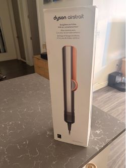 Dyson Airstrait