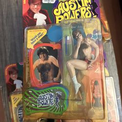 Lot Of 4 Austin Powers Figures