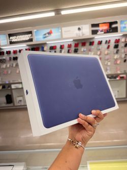 MacBook Neon A18 pro 256gb 8ram