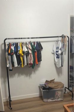 Clothing rack