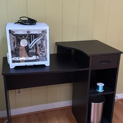 Black Desk