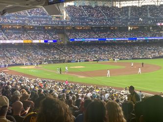 Friday!!!!  Padres 🆚 Yankees