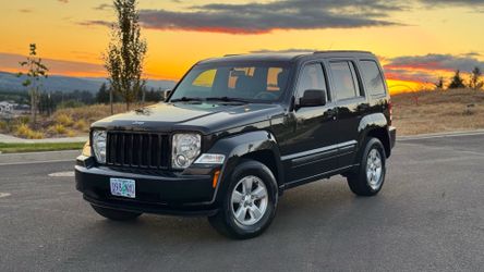 JEEP LIBERTY SPORT CLEAN TITLE