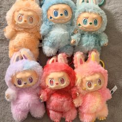 Labubu V1 , V2 & Big Into Energy 