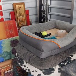 Dog Supplies And Beds 