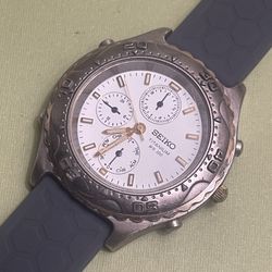 🔲. SEIKO SPORT MENS WATCH