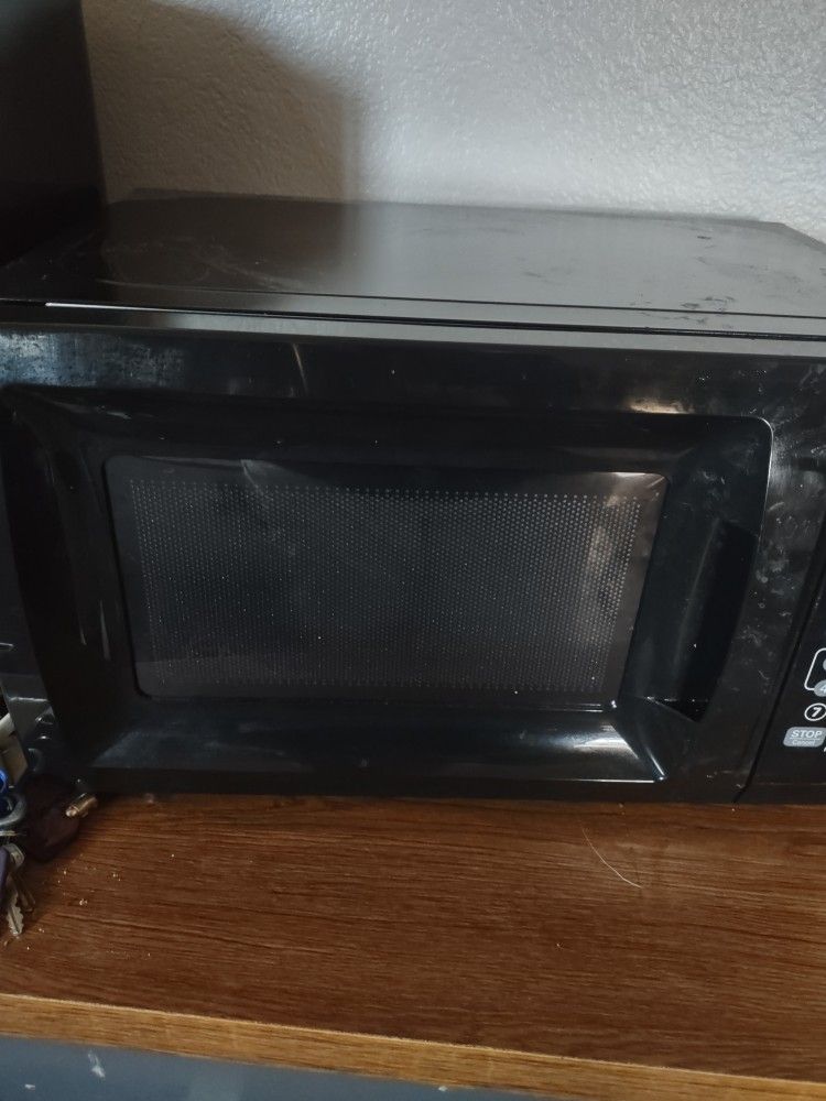 Small Counter Microwave