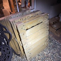 Pallets Small - FREE