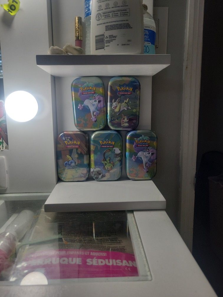 Pokemon Cards Tin