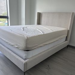 Couch / Bed 
