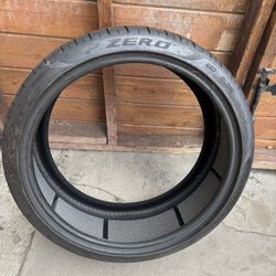 Pirelli Tire P Zero 235/35/20 