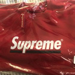 Supreme Sweatshirt 2020