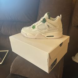 Size 9.5 Metallic Green REPS