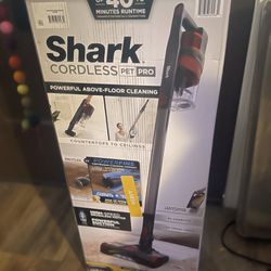 Shark Vacuum  petPro 