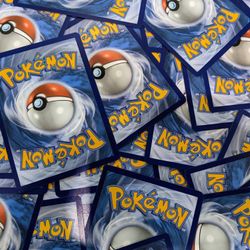 Lot Of 100 Pokémon Cards With Ultra Rare