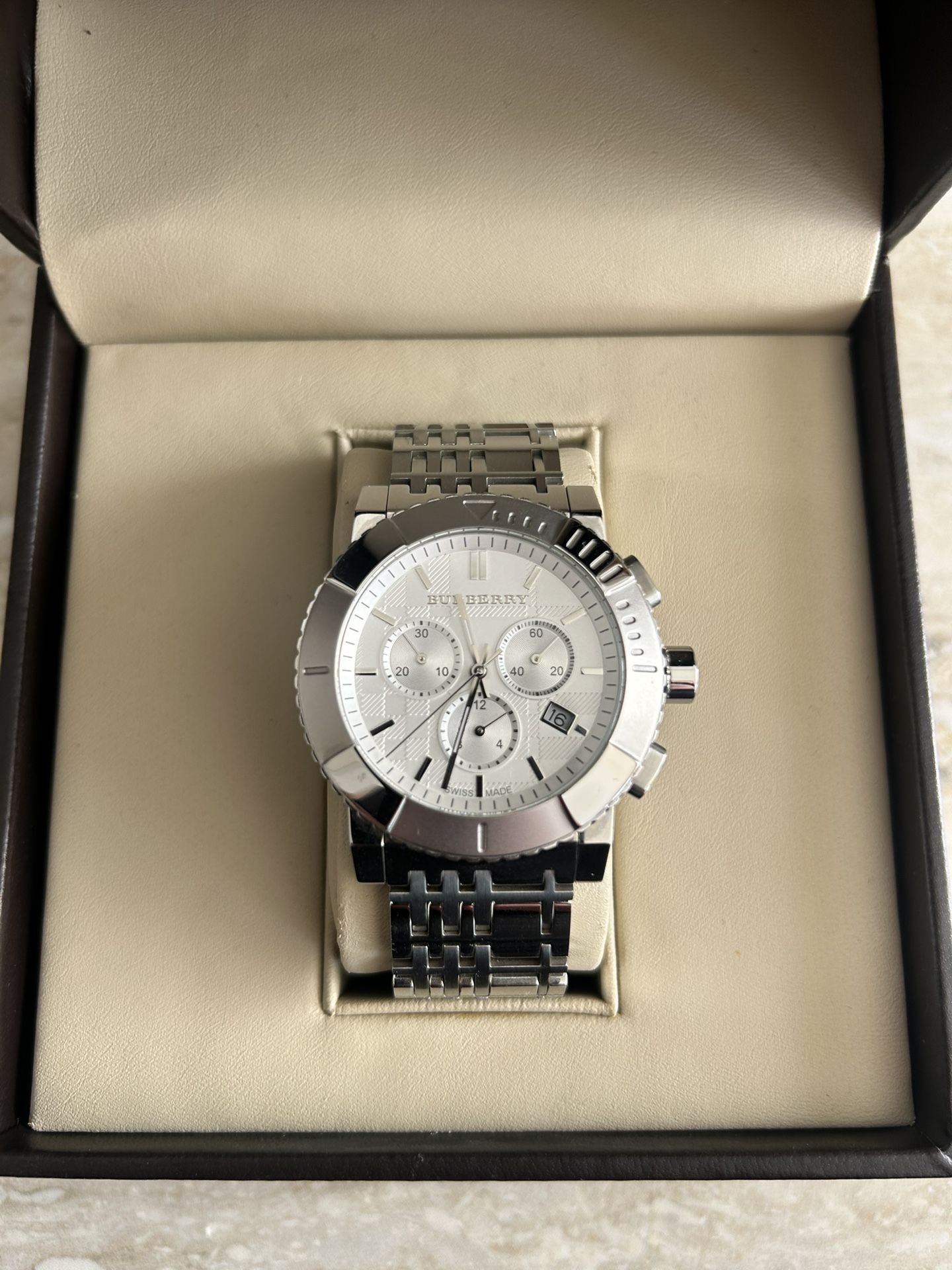 MENS AUTHENTIC BURBERRY WATCH