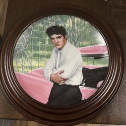 Elvis Presley collector plate