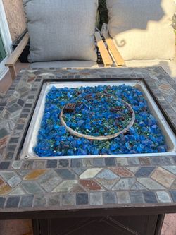 Patio furniture 4 seater plus propane tank and cover
