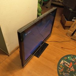 52-inch Sony BRAVIA W-Series 1080p LCD HDTV