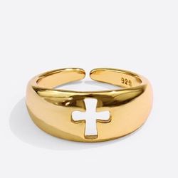 R71 - 925 Sterling silver CROSS Ring!