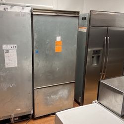 VIKING REFRIGERATOR FRENCH DOOR 36” BILT IN