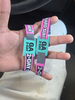 Hard summer 2x 2 day passes