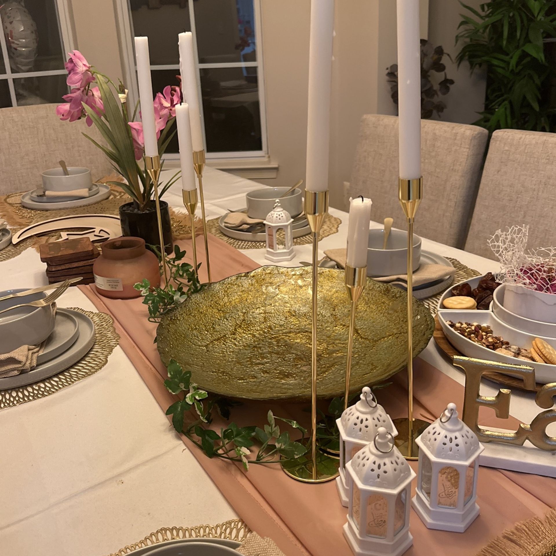 6 Candle Holders In Gold Different Lengths