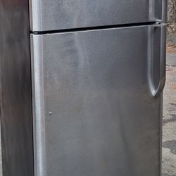 30" Stainless Steel Refrigerator 
