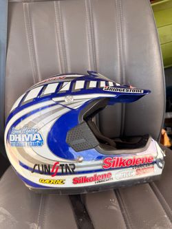 Racing helmet